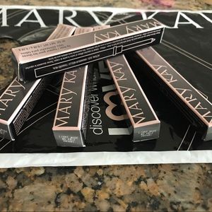 🎁Brand New Mary Kay Lipliner - Light Nude💋